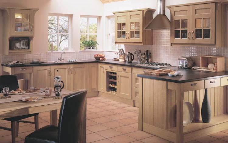 Timber Kitchen Range 
BEAUFORT OAK SHAKER